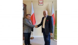Zdjęcie Prezes WFOŚiGW i Przedstawiciel Głogówek